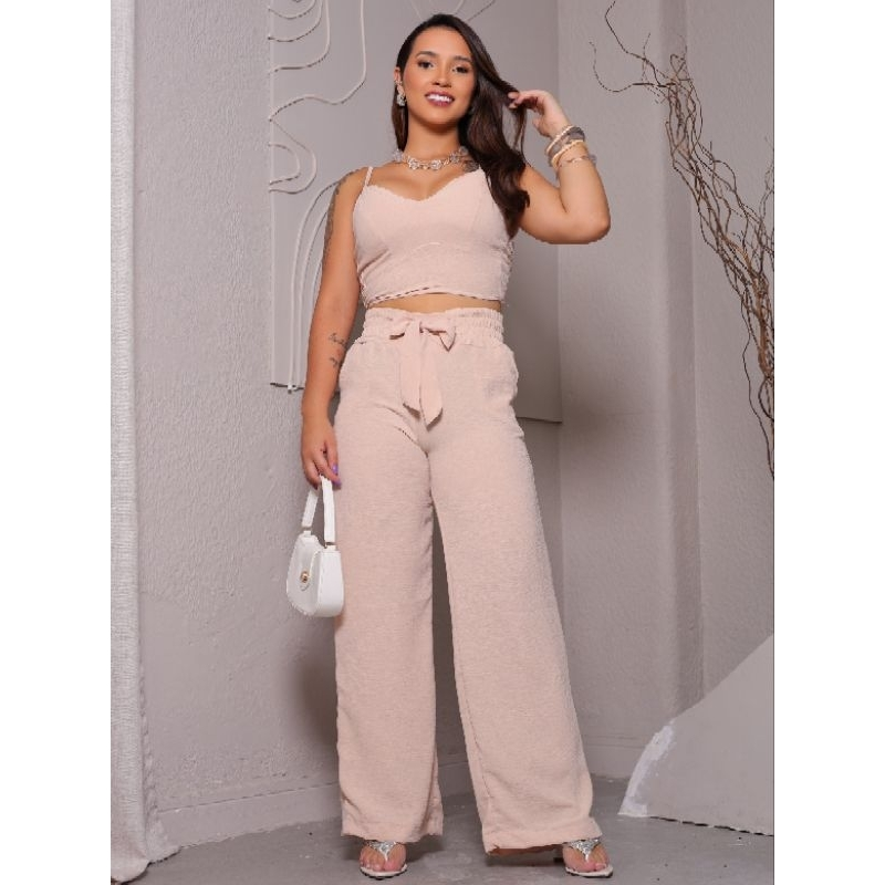 Conjunto Feminino Duna Areia Calça Pantalona e Cropped com Bojo Alça Regulável Alfaiataria